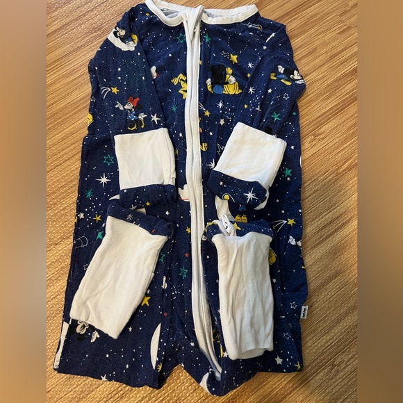 Little Sleepie 12/18 Mickey, sold out style. - Picture 2 of 6